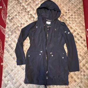 Laundry by Shelli Segal 3/4 length trench rain coat size large Black hooded‎
